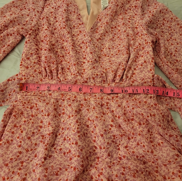 Pink summery floral dress with belt, size Small - Picture 2 of 6